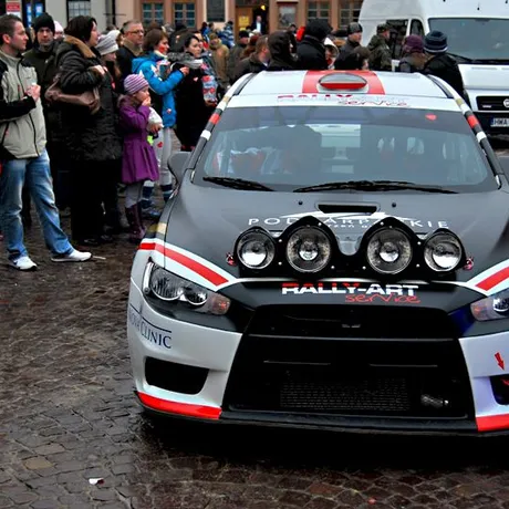 XX Finał WOŚP - Rzeszów - Rynek - 8.01.2012 - fot 10
