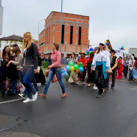 II Podkarpackie Juwenalia - Korowód studencki - fot 73