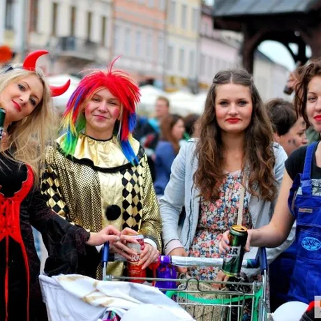 II Podkarpackie Juwenalia - Korowód studencki - fot 9