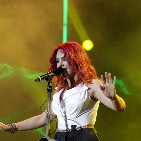 Ewa Farna na rynku w Rzeszowie - fot 3