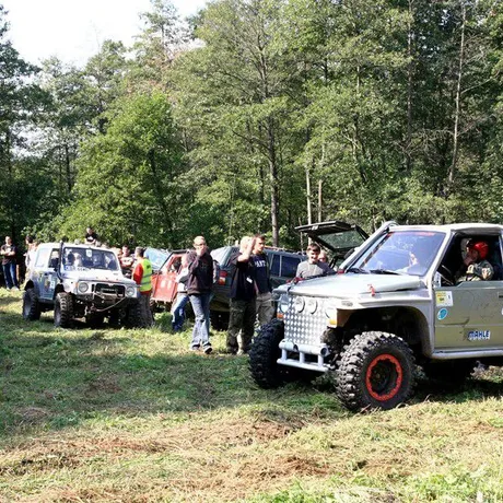 IV edycja pucharu DONATKA 4X4 Chmielnik 2012 - fot 1