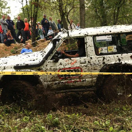 IV edycja pucharu DONATKA 4X4 Chmielnik 2012 - fot 9