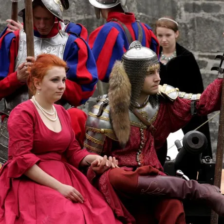  Pochód wojsk husarskich hetmana Hieronima Augustyna Lubomirskiego w Rzeszowie - fot 2