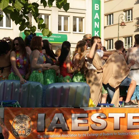 Studencki korowód RzeszówJuwenalia 2013  - fot 35