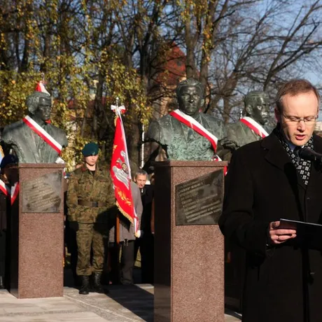  Odsłonięcie i poświecenie pomnika płk. Łukasza Cieplińskiego, - fot 34