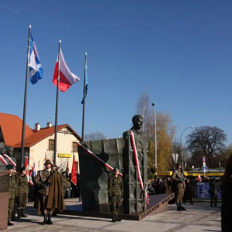  Odsłonięcie i poświecenie pomnika płk. Łukasza Cieplińskiego, - fot 44