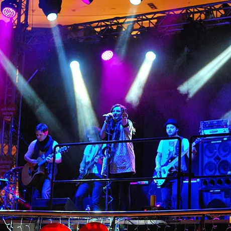 Ewa Farna podczas WOŚP 2014 w Rzeszowie - fot 16