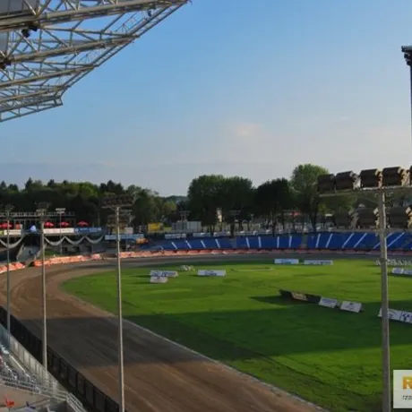 Stadion Miejski w Rzeszowie - fot 8