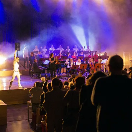 Queen Symfonicznie w Filharmonii Podkarpackiej - fot 34