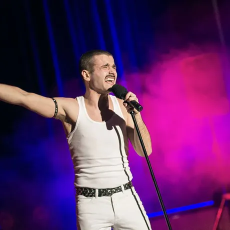 Queen Symfonicznie w Filharmonii Podkarpackiej - fot 12