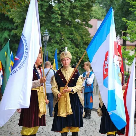 Korowód Zespołów Polonijnych - Rzeszów 2014 - fot 27