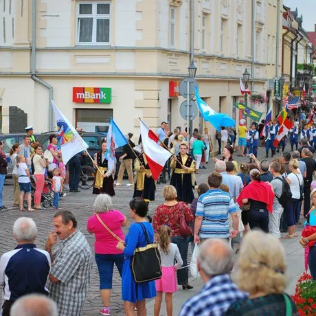 Korowód Zespołów Polonijnych - Rzeszów 2014 - fot 17