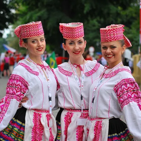 Korowód Zespołów Polonijnych - Rzeszów 2014 - fot 2
