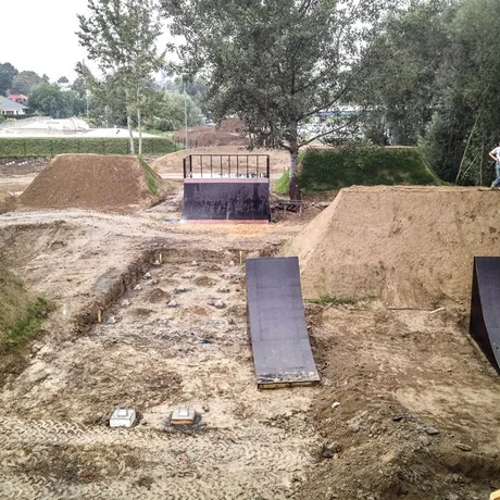 Inwestycje w Rzeszowie. Dirtpark - plac budowy - fot 3