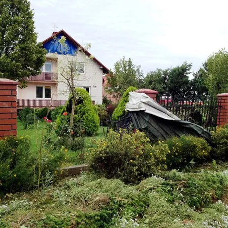 Malawa. Tragiczne skutki wichury - 14.08.2014 - fot 24