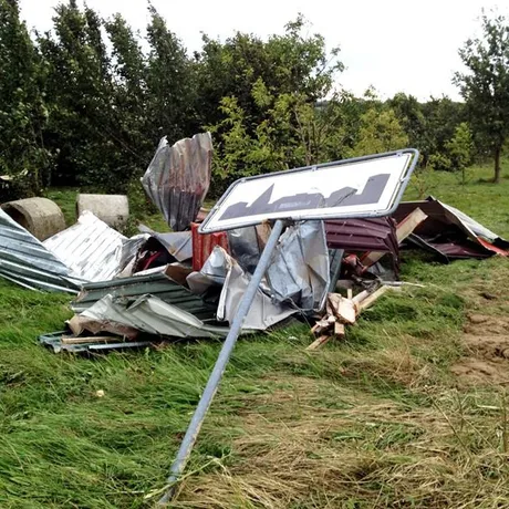 Malawa. Tragiczne skutki wichury - 14.08.2014 - fot 20