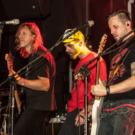 Koncert Luxtorpeda - klub Black&White - Rzeszów - 05.12.2014 - fot 32