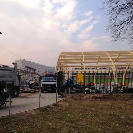 Budowa zadaszenia kortów tenisowych - marzec 2015 - fot 3