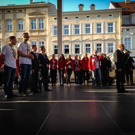 Asseco Resovia Mistrzem Polski. Feta na rynku - fot 34