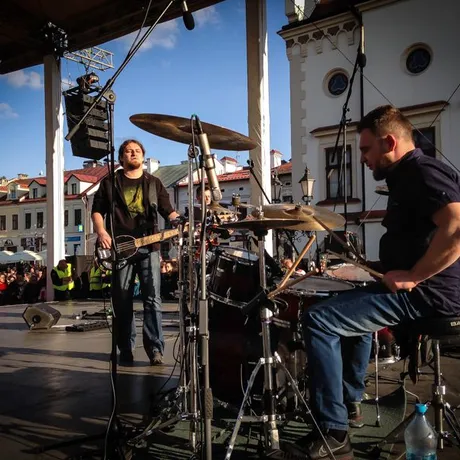 Brown na rzeszowskim Rynku - 29.04.2015 - fot 10