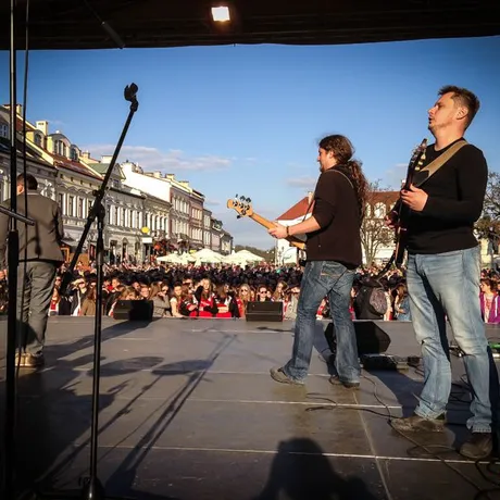 Brown na rzeszowskim Rynku - 29.04.2015 - fot 5