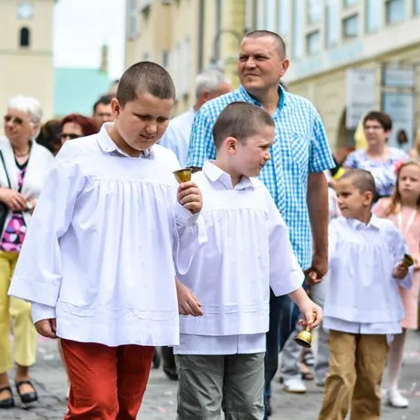 Boże Ciało. Procesja ulicami Rzeszowa - fot 22