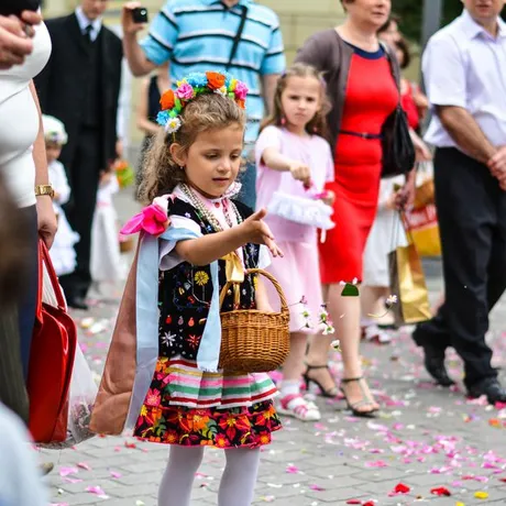 Boże Ciało. Procesja ulicami Rzeszowa - fot 16