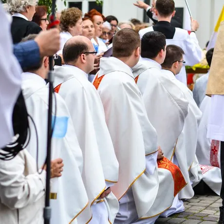 Boże Ciało. Procesja ulicami Rzeszowa - fot 7