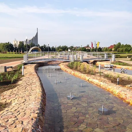 Strumyk w Parku Papieskim - fot 4