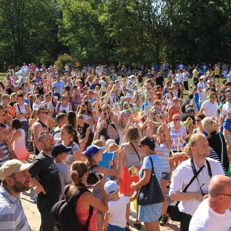Ogólnopolski Festiwal Baniek Mydlanych - fot 24