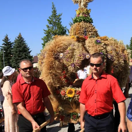 Dożynki diecezjalne w katedrze rzeszowskiej  - fot 4