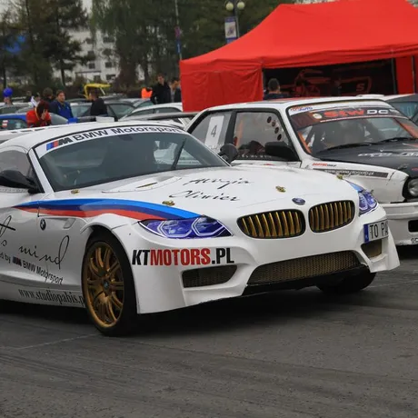 Pokazy driftu na Festiwalu Motoryzacyjnym w Rzeszowie  - fot 38