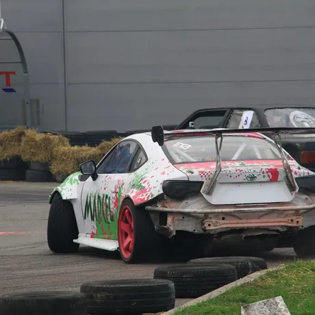 Pokazy driftu na Festiwalu Motoryzacyjnym w Rzeszowie  - fot 14