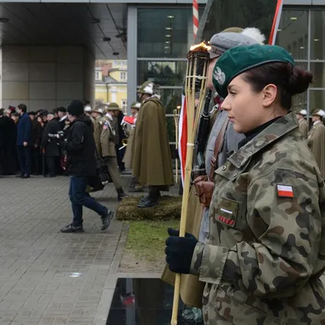 Odsłonięcie pomnika smoleńskiego - fot 26