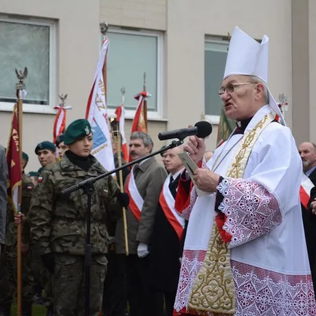Odsłonięcie pomnika smoleńskiego - fot 3