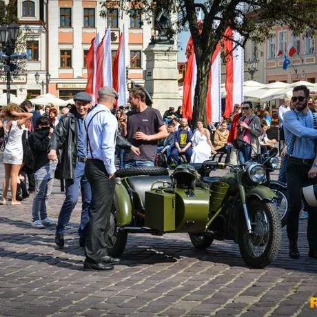 XXIII Rzeszowskie Juwenalia: Korowód na Rynku - fot 24