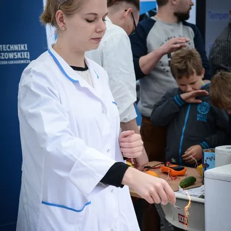 7. Dzień Odkrywców. Interaktywny Piknik Wiedzy - fot 23