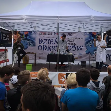 7. Dzień Odkrywców. Interaktywny Piknik Wiedzy - fot 10
