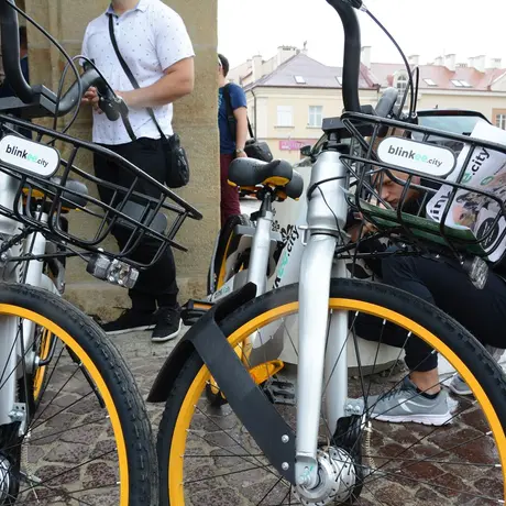 Prezentacja nowych rowerów i skuterów miejskich - fot 5