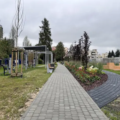 Ogród kieszonkowy przy ul. Kurpiowskiej - fot 1