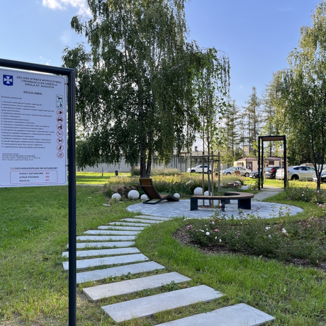 Ogród kieszonkowy na osiedlu Króla Stanisława Augusta - fot 1