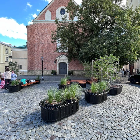 Parklet na Placu Farnym - fot 7
