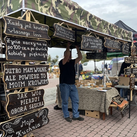 Podkarpacki Bazarek w Parku Papieskim - fot 14