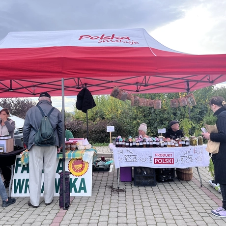 Podkarpacki Bazarek w Parku Papieskim - fot 12