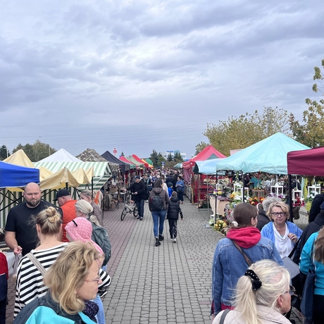 Podkarpacki Bazarek w Parku Papieskim - fot 8