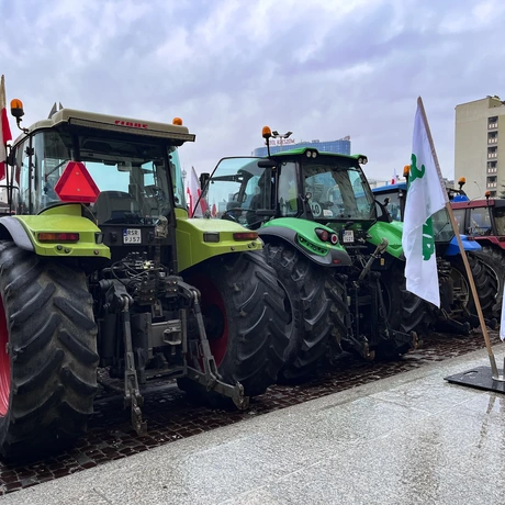 Protest rolników przed Urzędem Wojewódzkim w Rzeszowie - fot 10