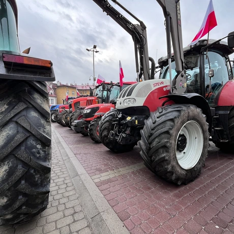 Protest rolników przed Urzędem Wojewódzkim w Rzeszowie - fot 6