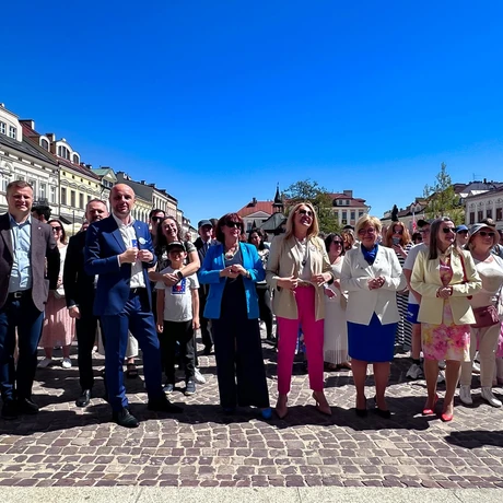 20 lat Polski w Unii Europejskiej na rzeszowskim Rynku - fot 41