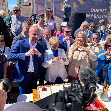 20 lat Polski w Unii Europejskiej na rzeszowskim Rynku - fot 8