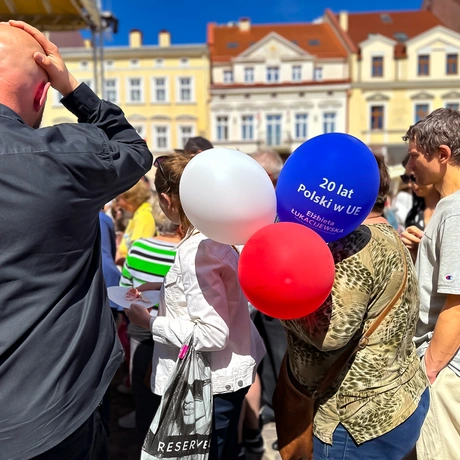 20 lat Polski w Unii Europejskiej na rzeszowskim Rynku - fot 4